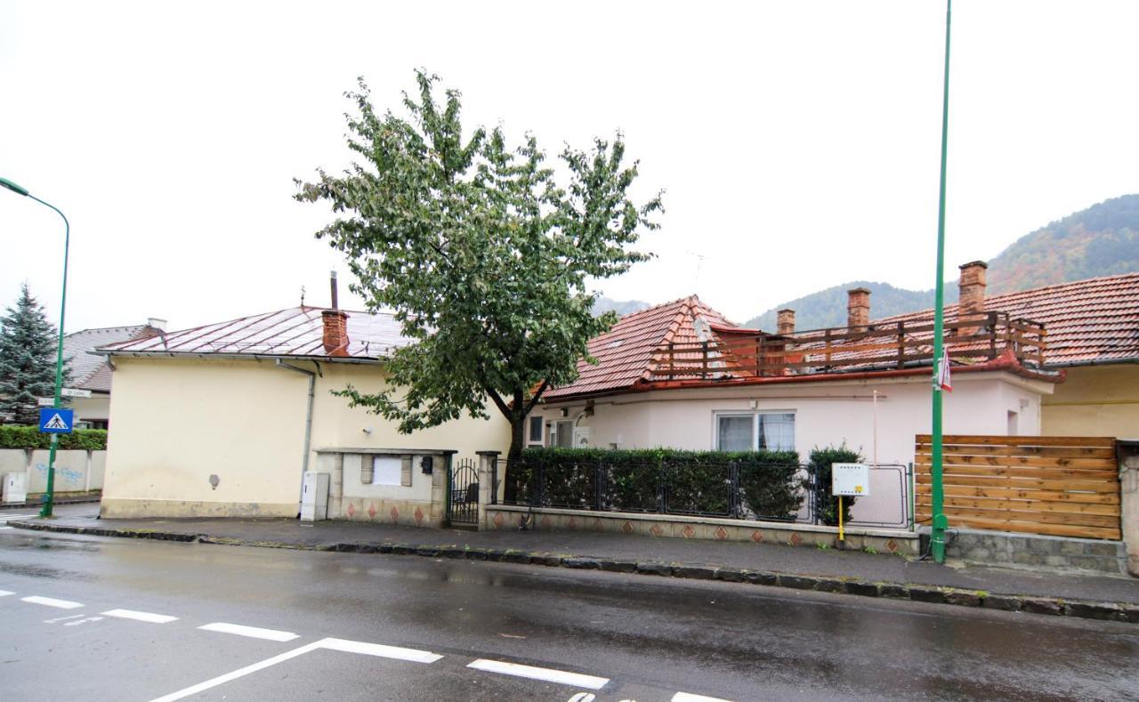 June Studio Apartman Brassó Kültér fotó